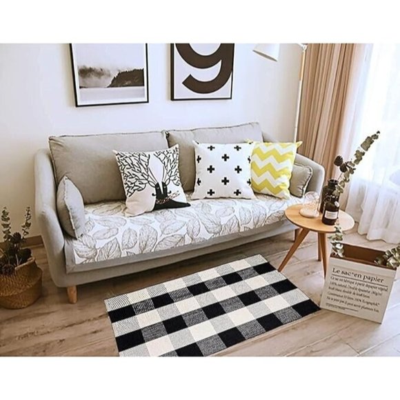 Front Door Carpet Black And White Checkered Plaid Outdoor Carpet, New - Picture 5 of 7